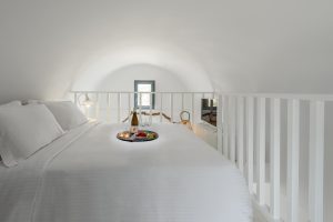 Real Estate Santorini Greece Sale Rent 5ffa637a076846d2a0eceea5624427a8 original