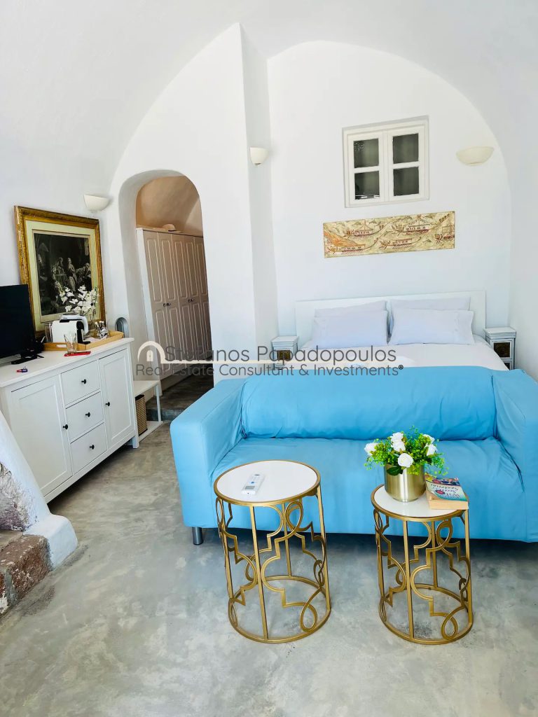 Real Estate Santorini Greece Sale Rent Residential Complex for Rent – Pyrgos, Santorini 5 Real Estate Santorini Greece Sale Rent 7f40393d8cbd4f898112eb31f85424f5