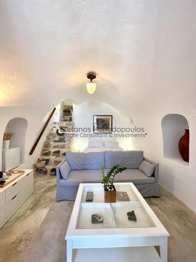 Real Estate Santorini Greece Sale Rent Residential Complex for Rent – Pyrgos, Santorini 17 Real Estate Santorini Greece Sale Rent e71d137834a247a39e8fd693842b68d0
